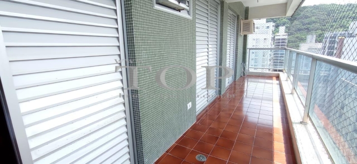 Apartamento à venda com 4 quartos, 140m² - Foto 8