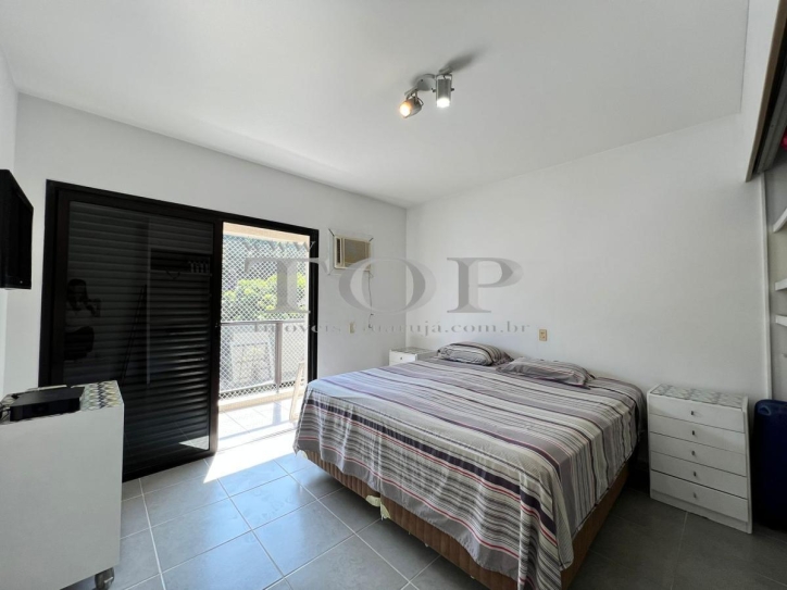 Apartamento à venda com 4 quartos, 220m² - Foto 8