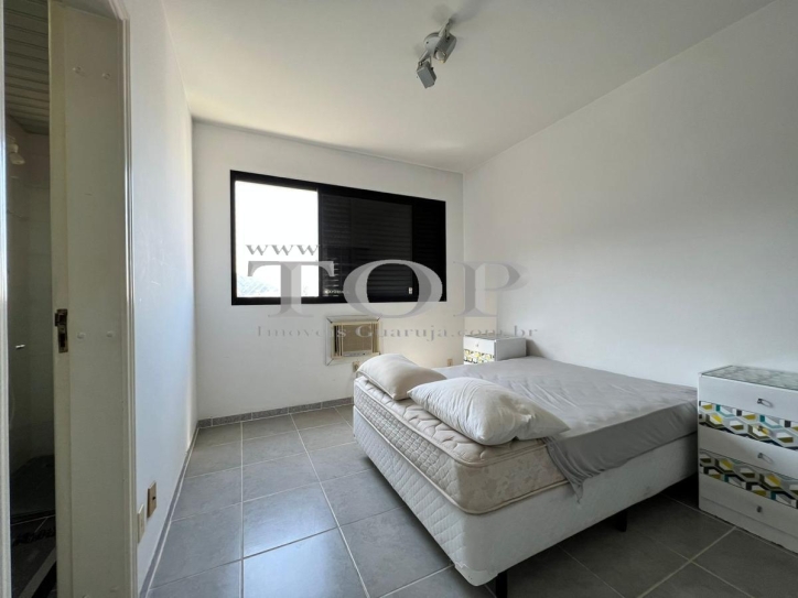 Apartamento à venda com 4 quartos, 220m² - Foto 11