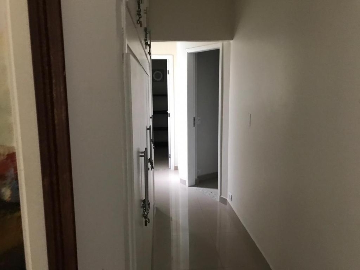 Apartamento à venda com 3 quartos, 200m² - Foto 3