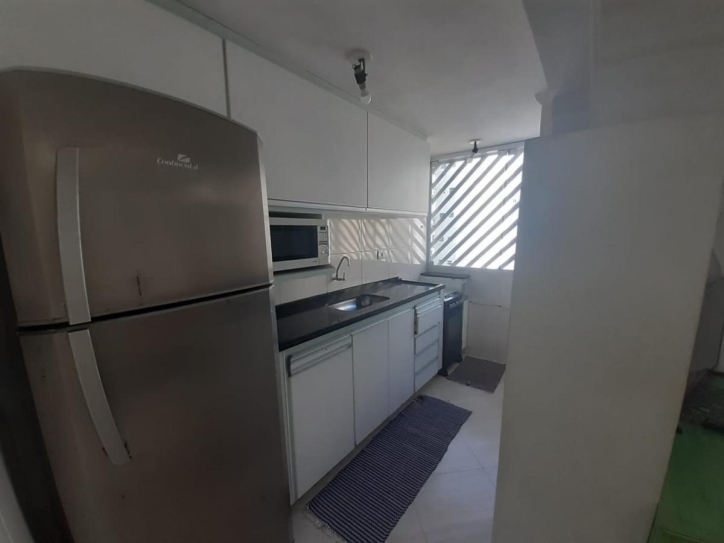 Apartamento à venda com 2 quartos, 70m² - Foto 11