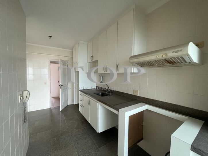 Apartamento à venda com 3 quartos, 140m² - Foto 17