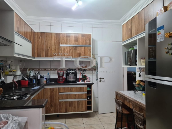 Casa à venda com 3 quartos, 175m² - Foto 6