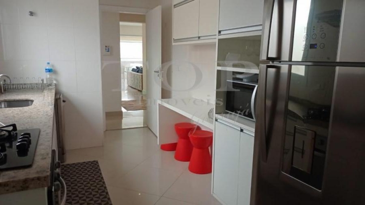 Apartamento à venda com 3 quartos, 132m² - Foto 9