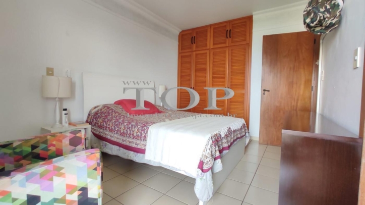 Apartamento à venda com 3 quartos, 214m² - Foto 10