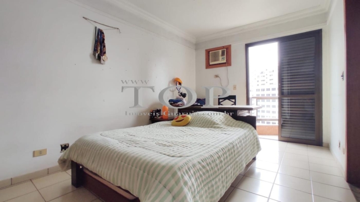 Apartamento à venda com 3 quartos, 214m² - Foto 12