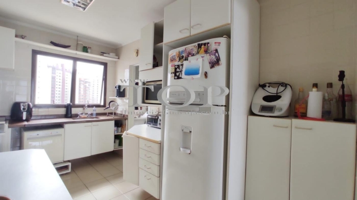 Apartamento à venda com 3 quartos, 214m² - Foto 20