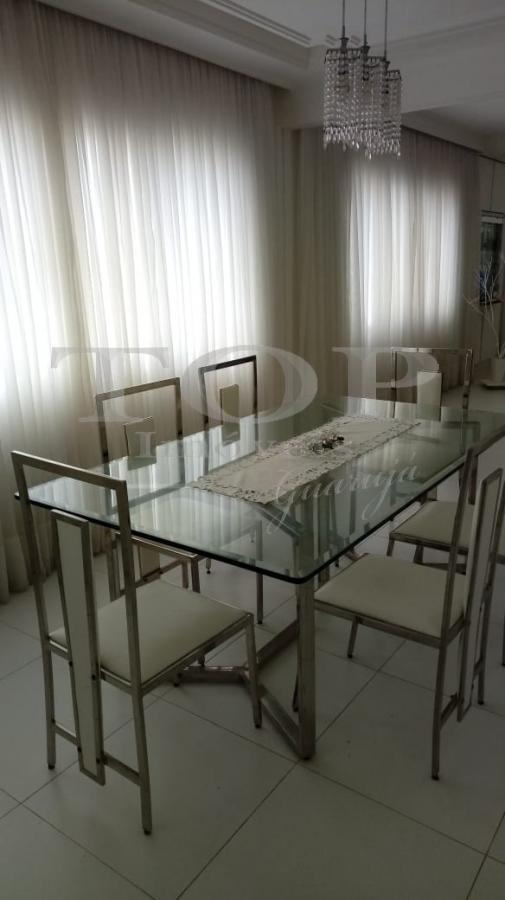 Apartamento à venda com 4 quartos, 240m² - Foto 1