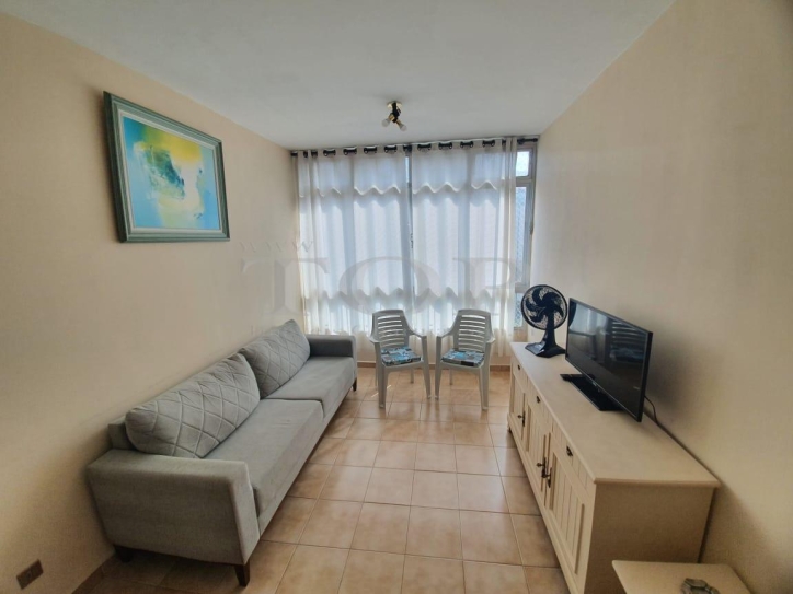 Apartamento à venda com 3 quartos, 75m² - Foto 2