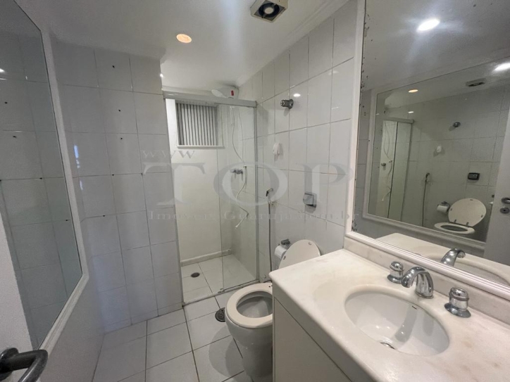 Apartamento para alugar com 3 quartos, 160m² - Foto 12