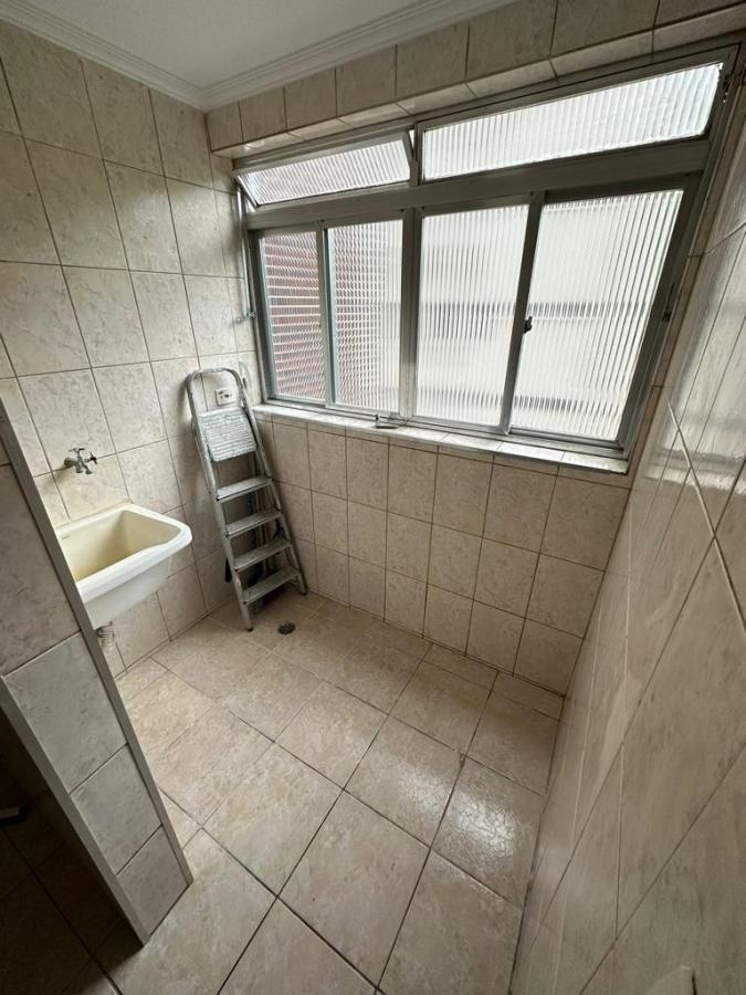 Apartamento à venda com 2 quartos, 70m² - Foto 13