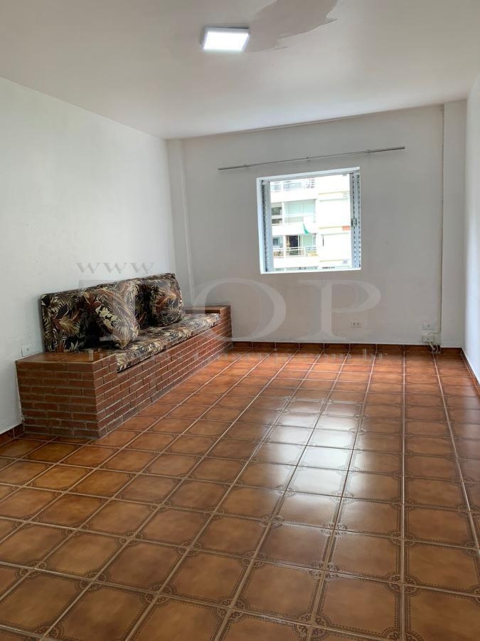 Apartamento à venda com 1 quarto, 50m² - Foto 1