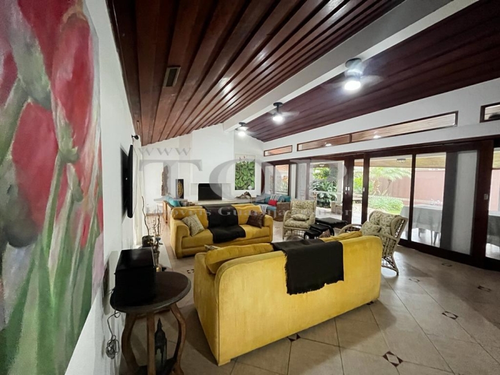 Casa à venda com 4 quartos, 320m² - Foto 4