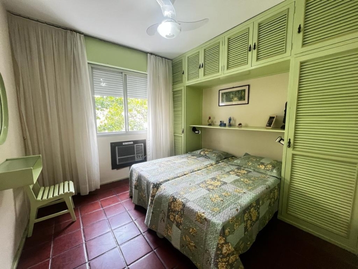 Apartamento à venda com 3 quartos, 90m² - Foto 4