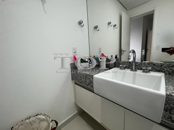 Apartamento para alugar com 3 quartos, 134m² - Foto 22