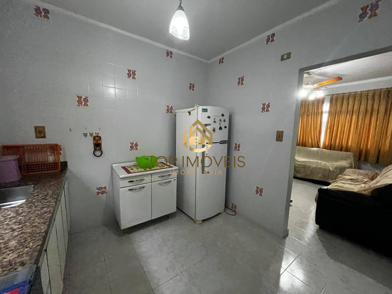 Apartamento à venda com 2 quartos, 70m² - Foto 3