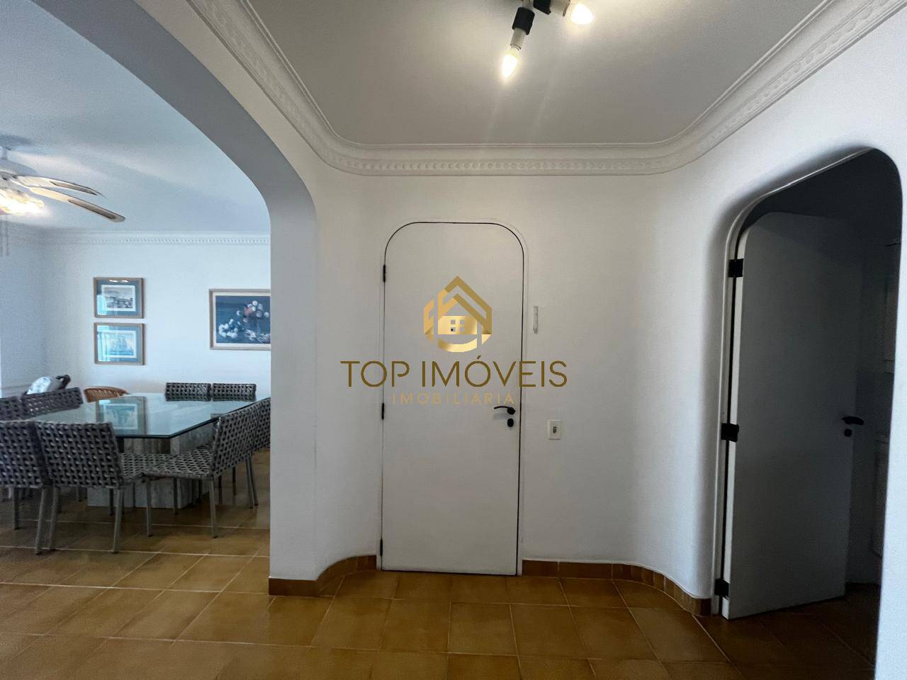 Apartamento à venda com 3 quartos, 180m² - Foto 6