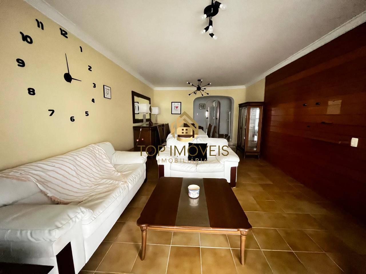 Apartamento à venda com 3 quartos, 220m² - Foto 3