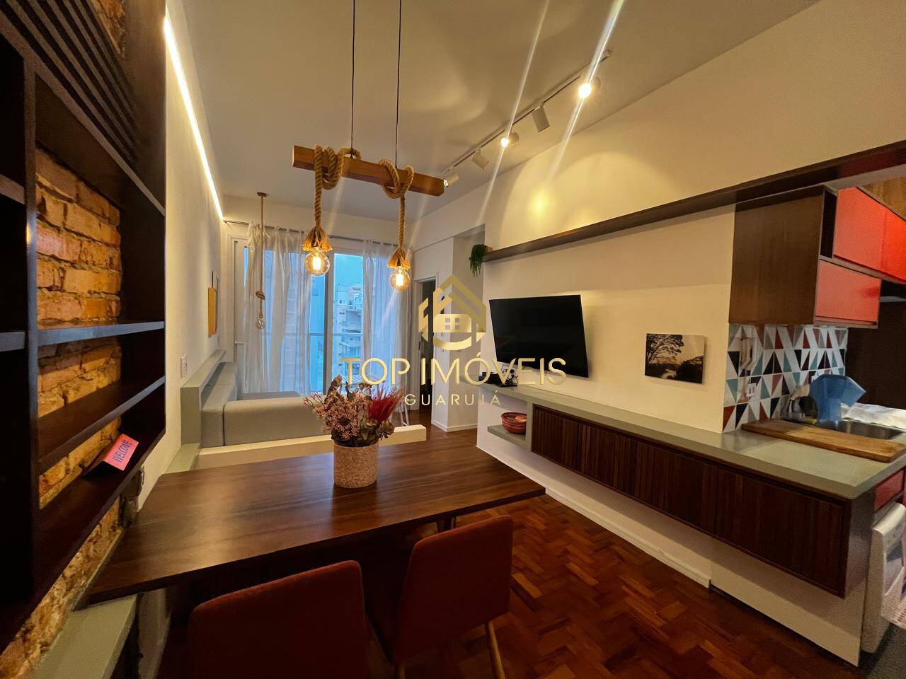 Apartamento à venda com 2 quartos, 65m² - Foto 1